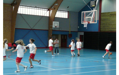 BENJAMINE REGION    UNE EQUIPE EN CONSTRUCTION !