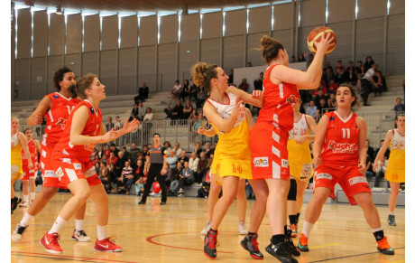 CEST - ST Pierre     en 1/2 finale  Coupe I et L  