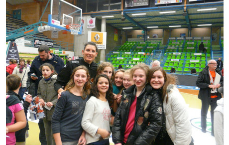 CEST : Super la journée des benjamines !